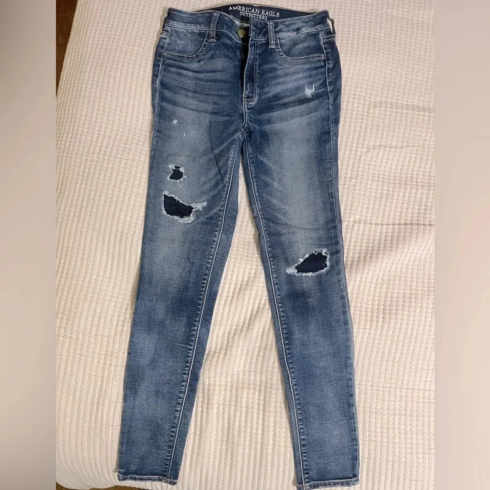 AMERICAN EAGLE HI-RISE SKINNY JEGGING